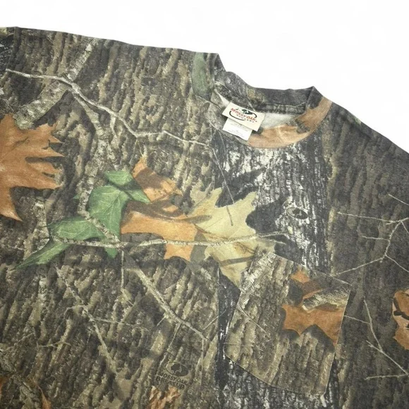 Mossy Oak Woodland Camo Men's Tee - Picture 2 of 4